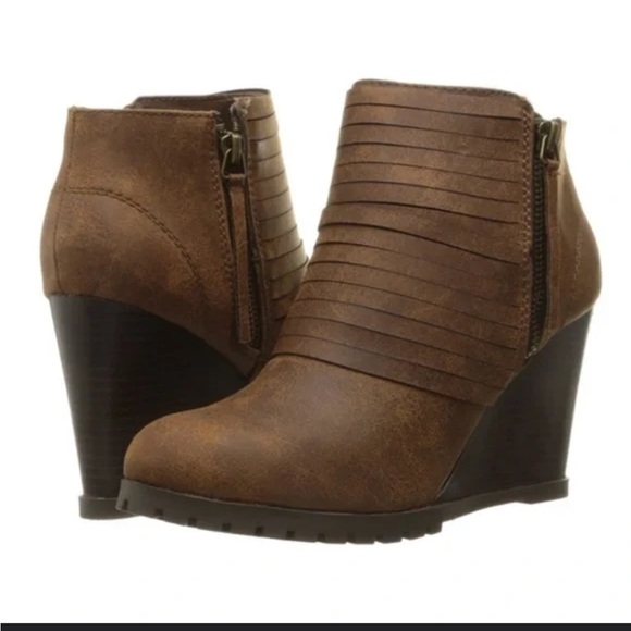 Sugar Tempe Shoes - Sugar Women's Tempe Ankle Bootie- size 9